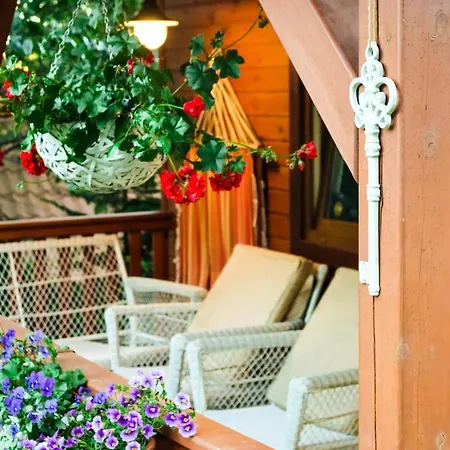 Na Soltyskiej 山林小屋 *