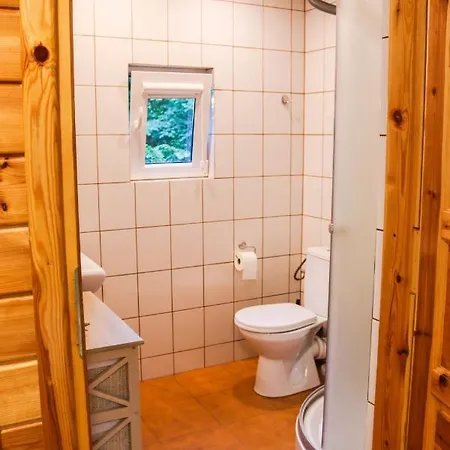 Na Soltyskiej 山林小屋 *