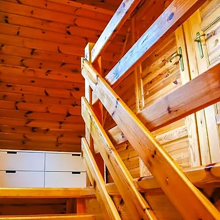 Na Soltyskiej 山林小屋 *